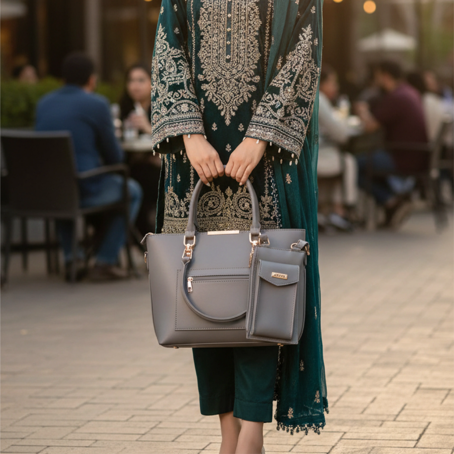 The 2-in-1 Daily Carryall