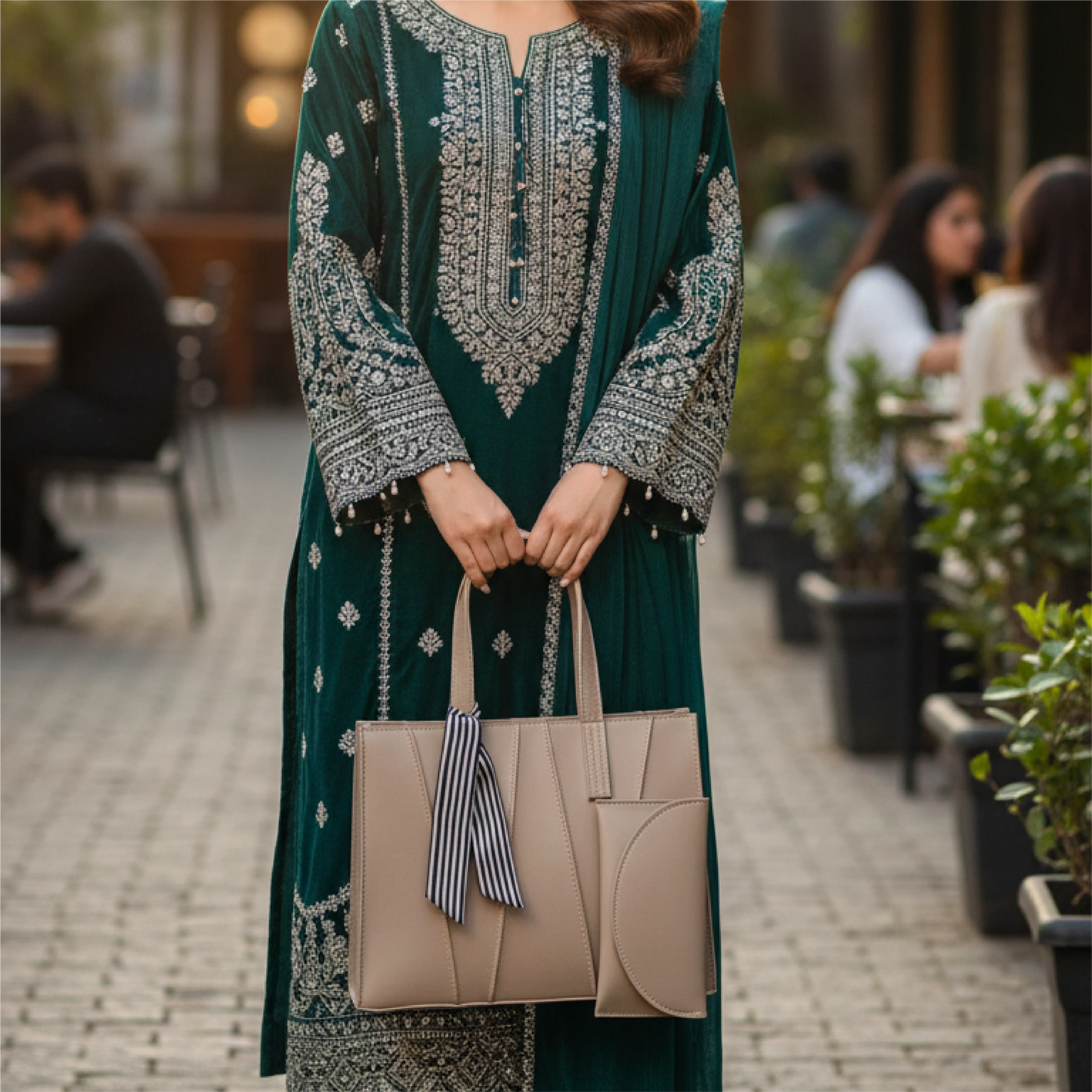 The 2-in-1 Elegance Handbag